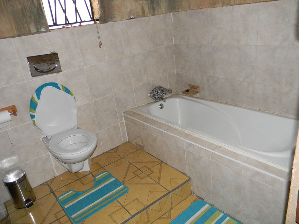 African Cave Lodge Hammanskraal Ngoại thất bức ảnh